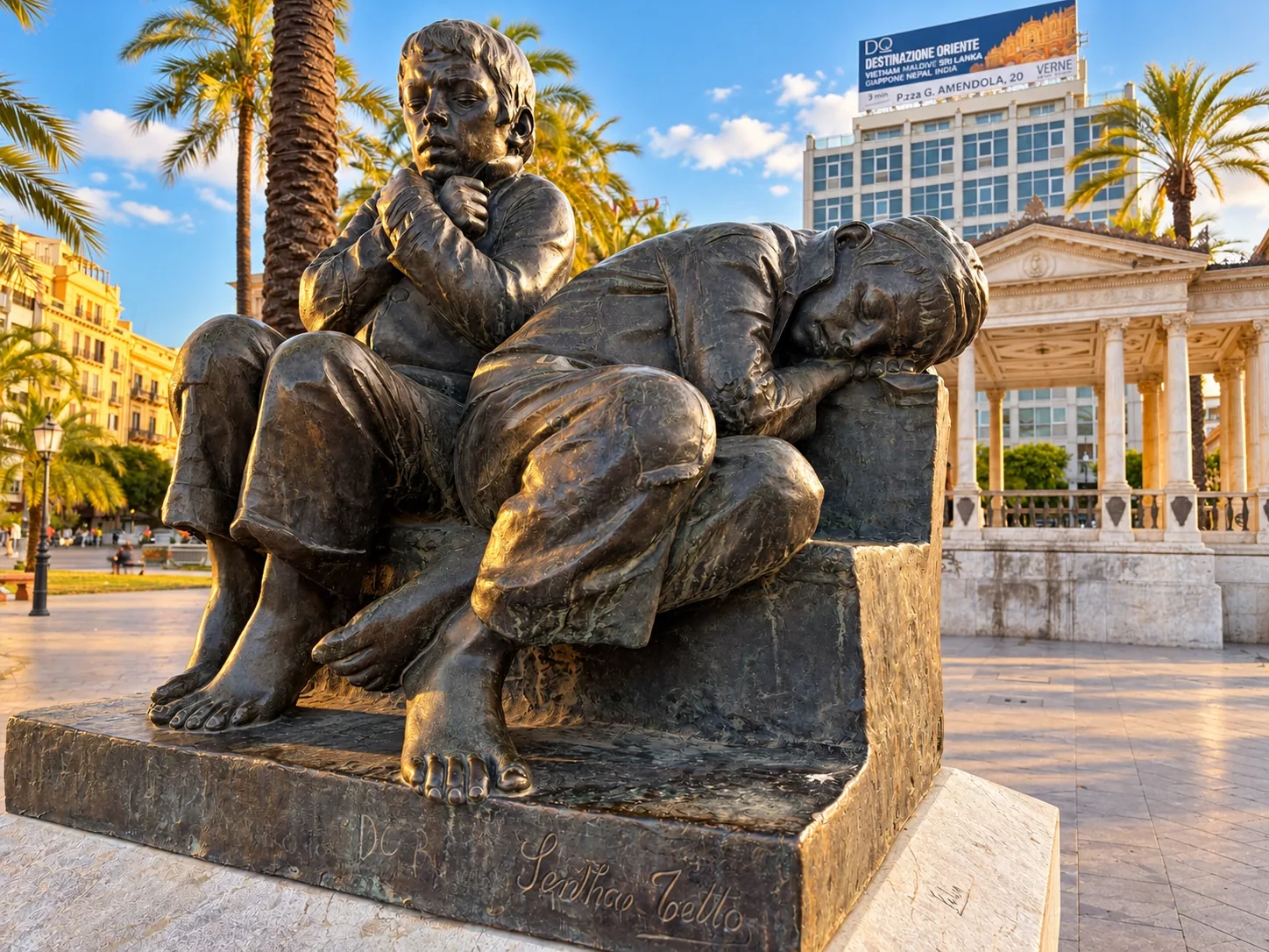 I Senzatetto sculpture in Palermo